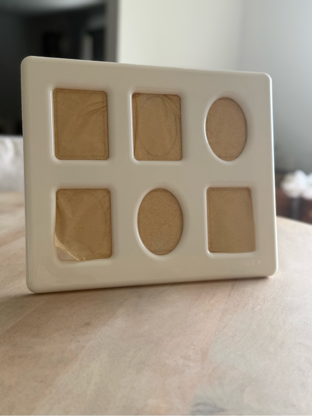 Vintage Tupperware Cream Multi-Opening Photo Frame - Picture 3 of 5